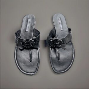 Vera Wang Lavender Black Jeweled Thong Leather Sandals Size 8
